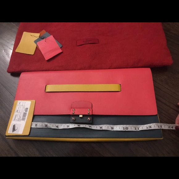 Valentino Garavani Clutch Large - Picture 5 of 6